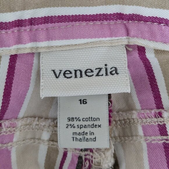VENEZIA Lavender/Beige/White Striped Straight Mid-Rise Zip Capris; Size 16 - Picture 3 of 3